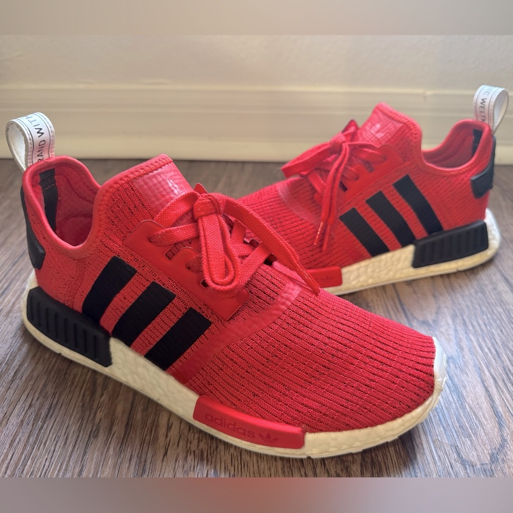 Adidas NMD R1 Men’s Size 9 1/2